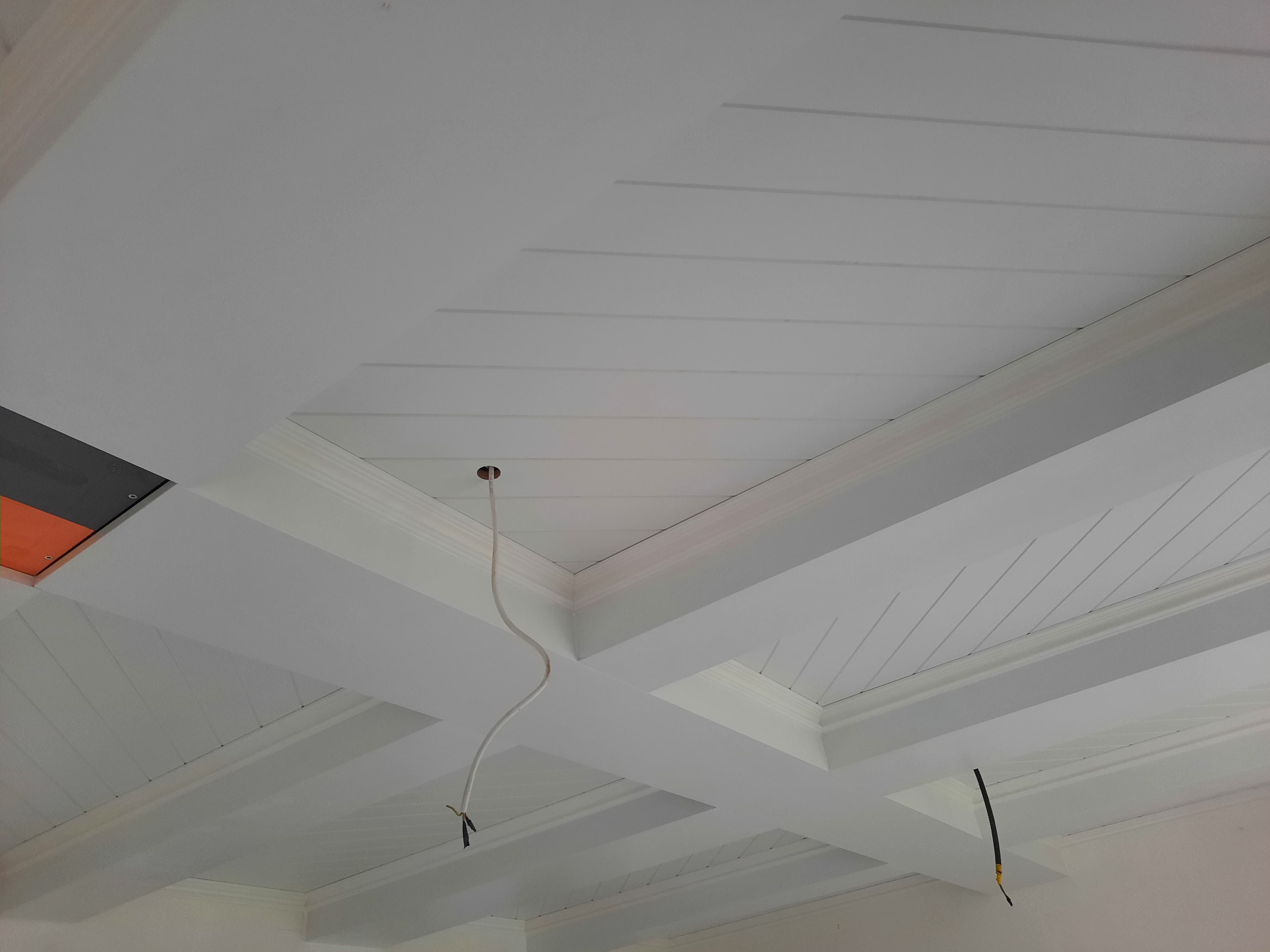 Потолочные панели и фальш-балки из крашеного МДФ - Image 2